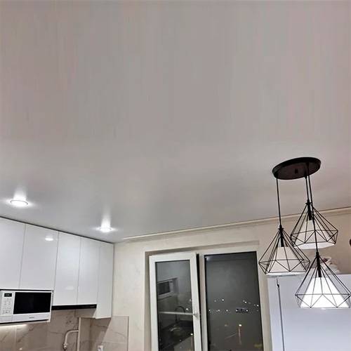 Мифы о натяжных потолках: разоблачаем 7 главных заблуждений (Вред, запах, провисание)