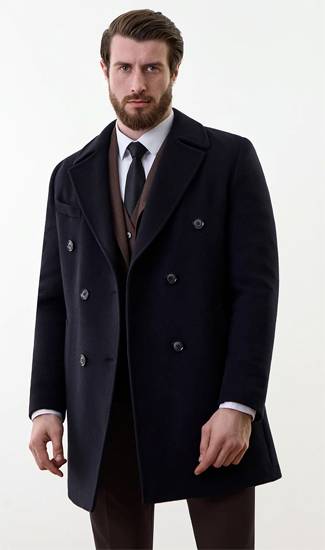 Стильное мужское пальто: универсальная верхняя одежда осенне-зимнего сезона 2025-2026